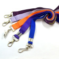 Versilbertes Polyester-Lanyard mit geringem Stretchanteil